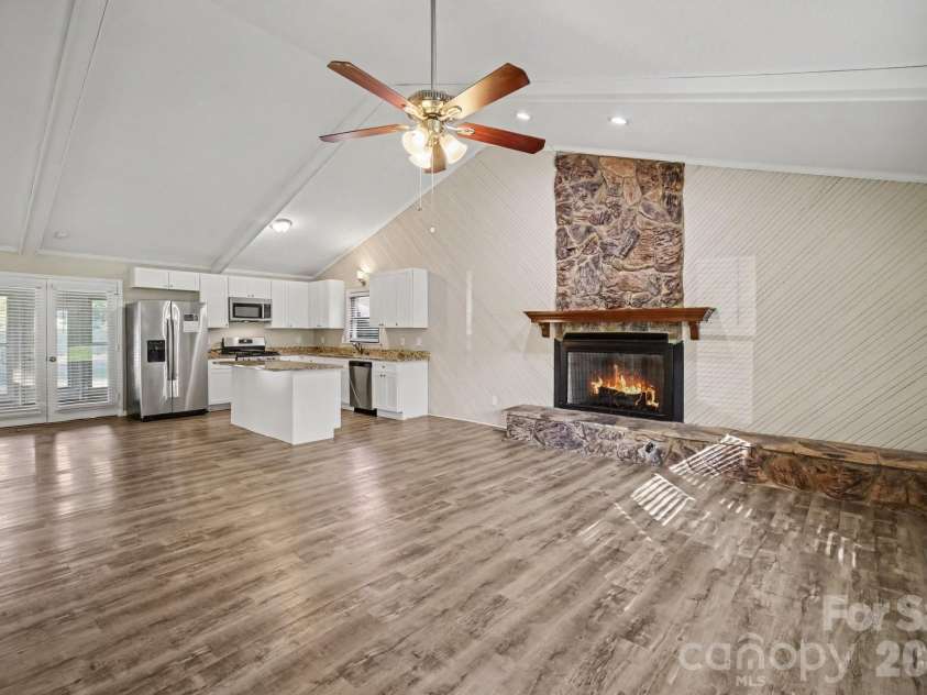 105 Windsong Court, Gastonia, NC 28056.  MLS# CAR4409815, YatesRealty ID 41486. 