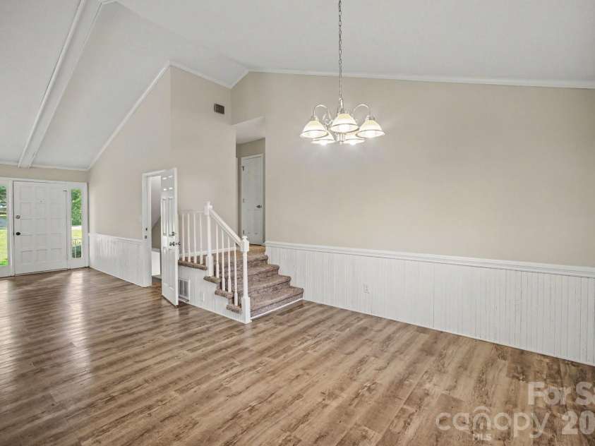 105 Windsong Court, Gastonia, NC 28056.  MLS# CAR4409815, YatesRealty ID 41486. 