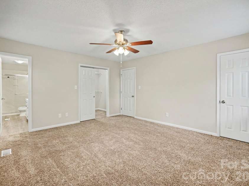 105 Windsong Court, Gastonia, NC 28056.  MLS# CAR4409815, YatesRealty ID 41486. 