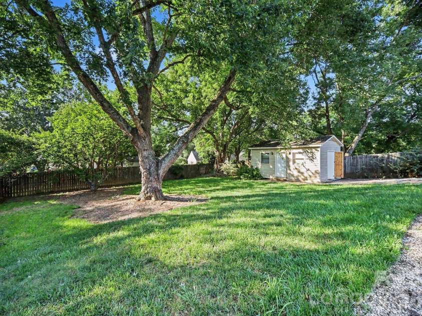 105 Windsong Court, Gastonia, NC 28056.  MLS# CAR4409815, YatesRealty ID 41486. 