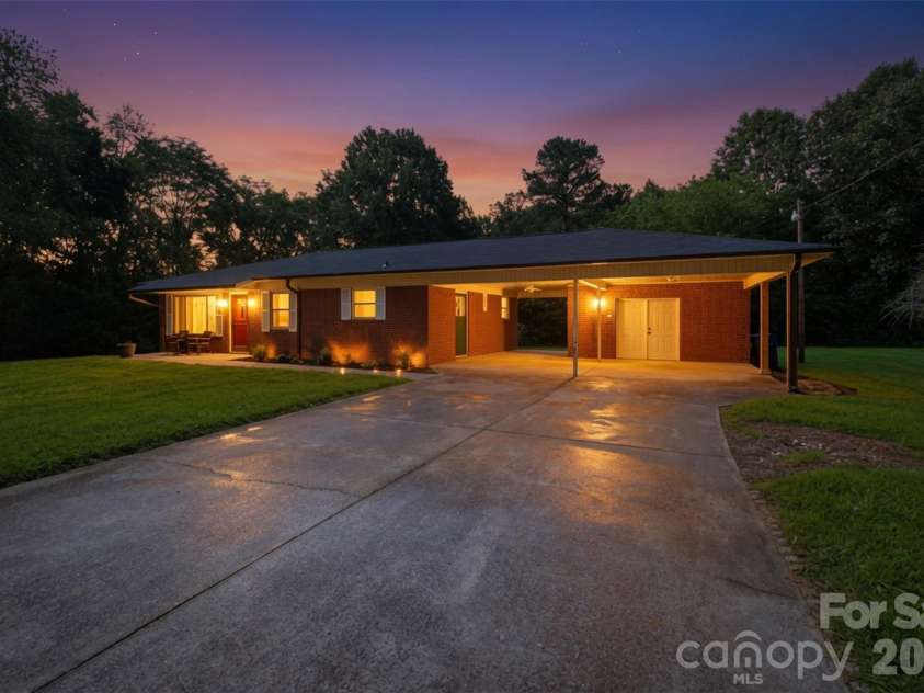 76 Ken Smith Lane, Taylorsville, NC 28681.  MLS# CAR4411656, YatesRealty ID 41489. 
