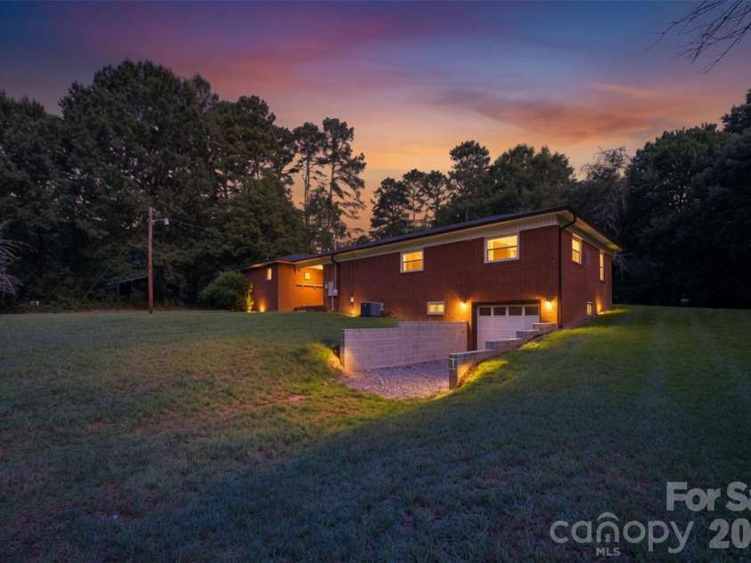 76 Ken Smith Lane, Taylorsville, NC 28681.  MLS# CAR4411656, YatesRealty ID 41489. 