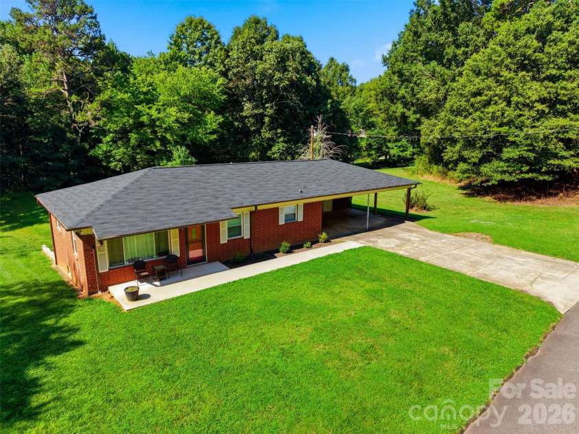 76 Ken Smith Lane, Taylorsville, NC 28681.  MLS# CAR4411656, YatesRealty ID 41489. 
