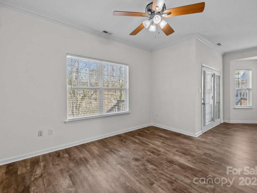 471 Doughton Lane, Charlotte, NC 28217.  MLS# CAR4225949, YatesRealty ID 4149. 