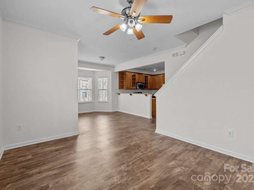 471 Doughton Lane, Charlotte, NC 28217.  MLS# CAR4225949, YatesRealty ID 4149. 