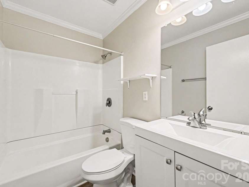 6915 Idlewild Road, Charlotte, NC 28212.  MLS# CAR4411027, YatesRealty ID 41490. 