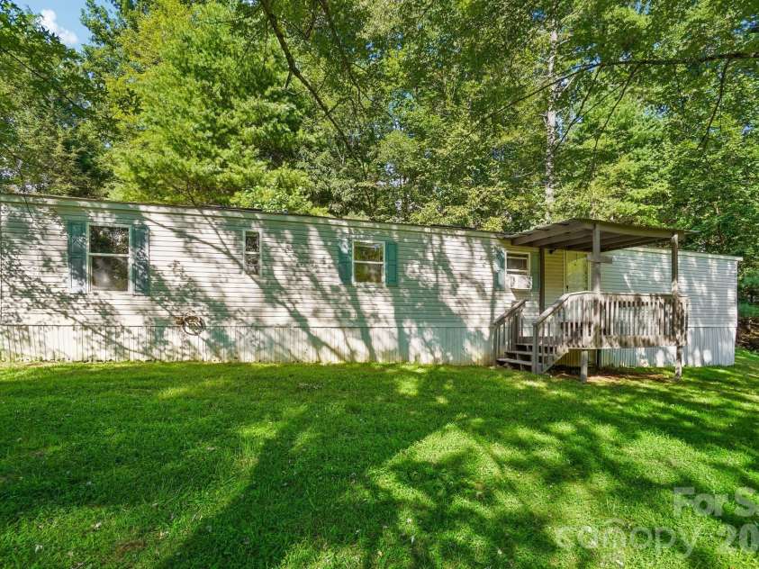 605 Turkey Creek Terrace, Leicester, NC 28748.  MLS# CAR4411218, YatesRealty ID 41493. 
