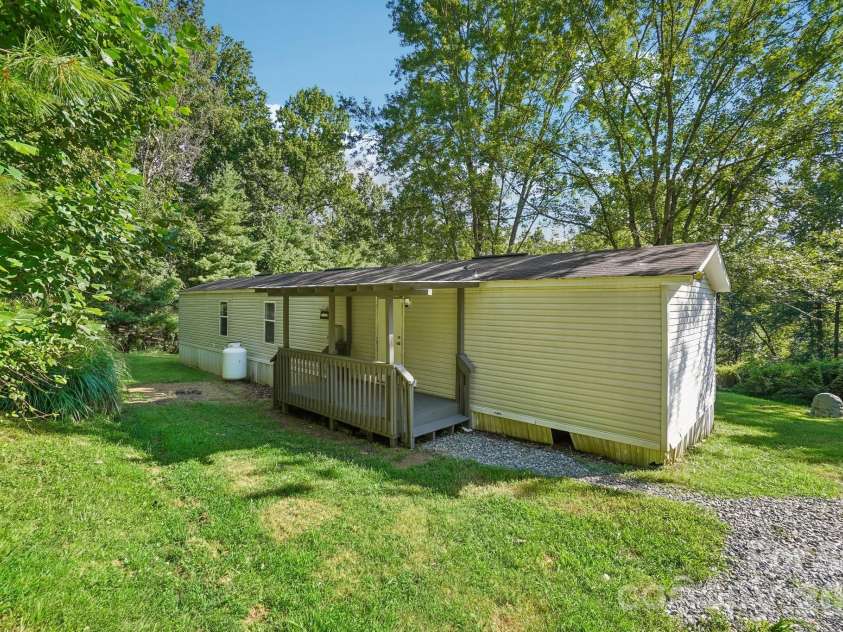 605 Turkey Creek Terrace, Leicester, NC 28748.  MLS# CAR4411218, YatesRealty ID 41493. 
