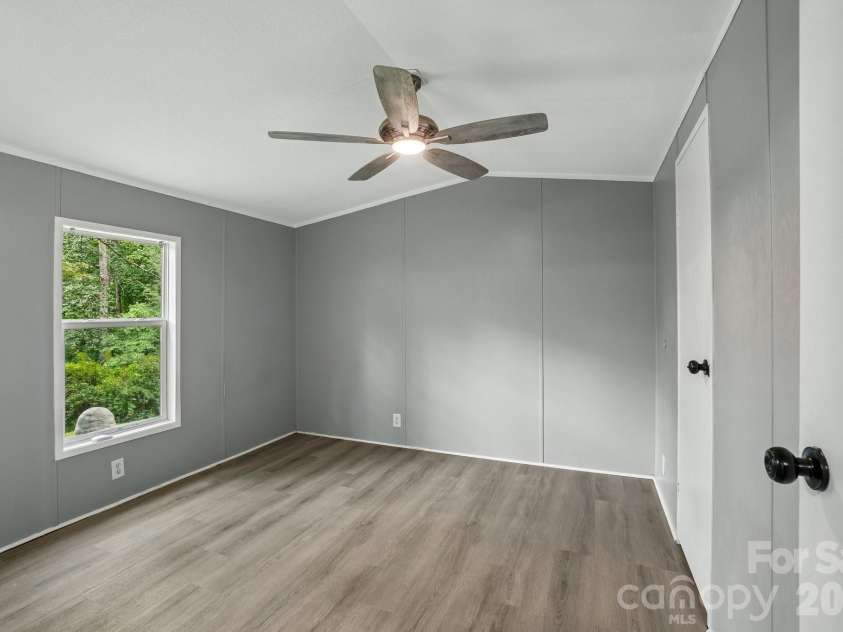 605 Turkey Creek Terrace, Leicester, NC 28748.  MLS# CAR4411218, YatesRealty ID 41493. 