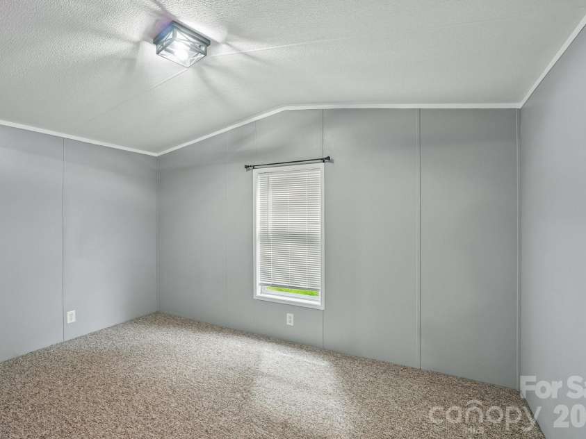 605 Turkey Creek Terrace, Leicester, NC 28748.  MLS# CAR4411218, YatesRealty ID 41493. 