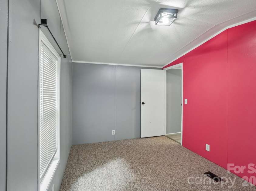 605 Turkey Creek Terrace, Leicester, NC 28748.  MLS# CAR4411218, YatesRealty ID 41493. 