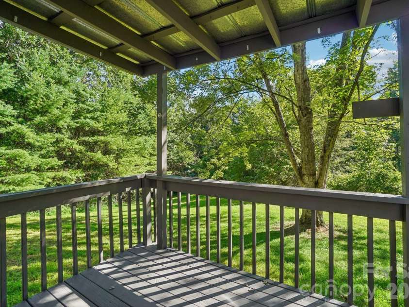 605 Turkey Creek Terrace, Leicester, NC 28748.  MLS# CAR4411218, YatesRealty ID 41493. 