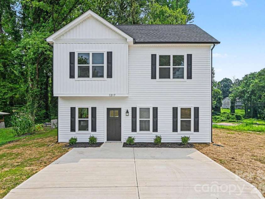 1317 Meadow Avenue, Kannapolis, NC 28083.  MLS# CAR4411860, YatesRealty ID 41496. 