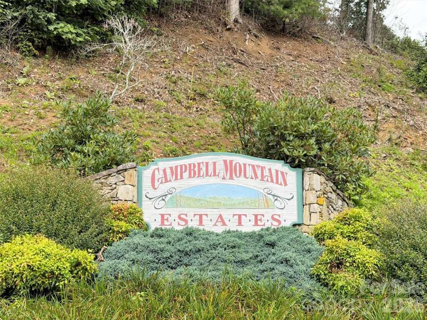 140 February Lane, Waynesville, NC 28785.  MLS# CAR4411865, YatesRealty ID 41497. 