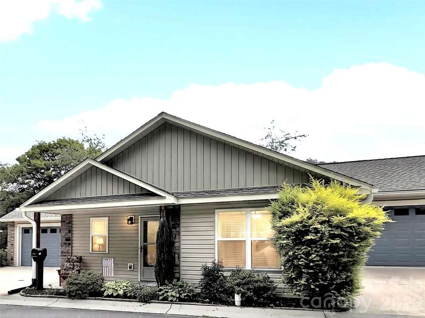 140 February Lane, Waynesville, NC 28785.  MLS# CAR4411865, YatesRealty ID 41497. 