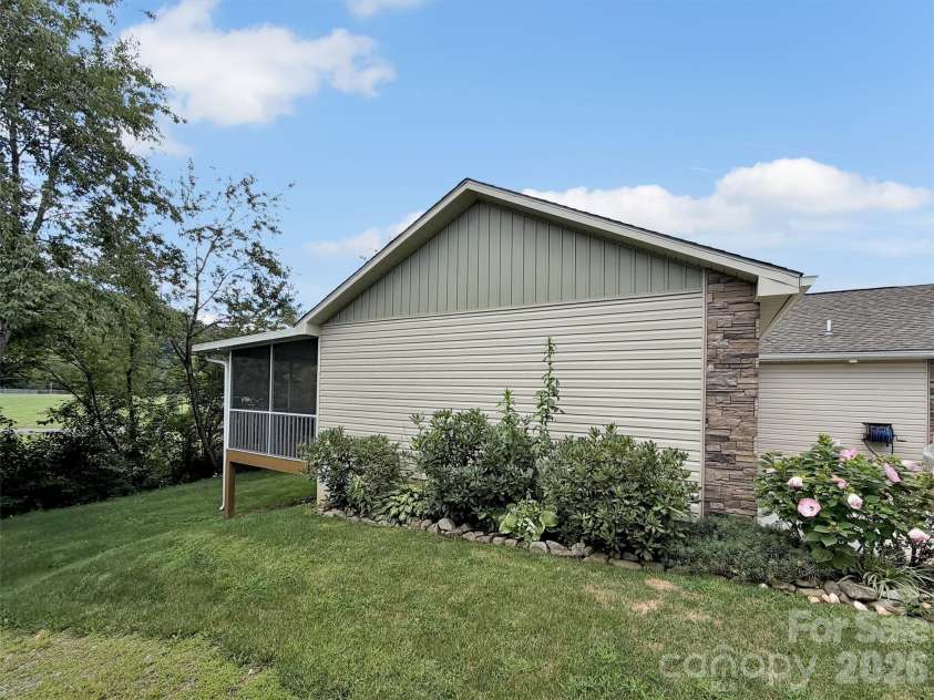 140 February Lane, Waynesville, NC 28785.  MLS# CAR4411865, YatesRealty ID 41497. 