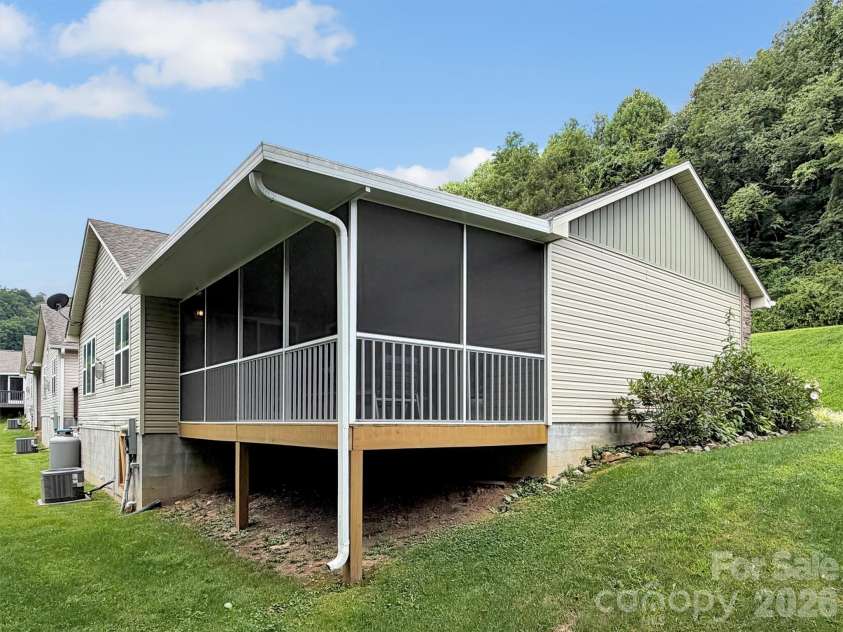 140 February Lane, Waynesville, NC 28785.  MLS# CAR4411865, YatesRealty ID 41497. 