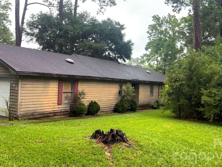 732 Sunset Lakes Boulevard, Sunset Beach, NC 28468.  MLS# CAR4411850, YatesRealty ID 41498. 