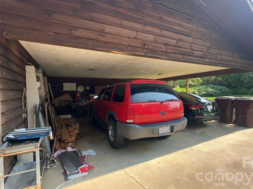 4294 Horseshoe Bend Road, Hudson, NC 28638.  MLS# CAR4411871, YatesRealty ID 41499. 