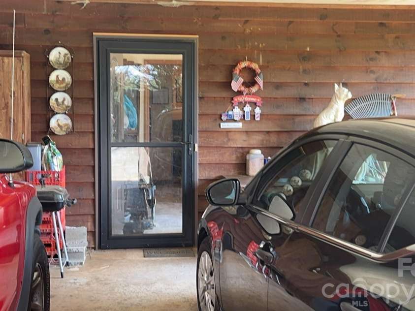 4294 Horseshoe Bend Road, Hudson, NC 28638.  MLS# CAR4411871, YatesRealty ID 41499. 