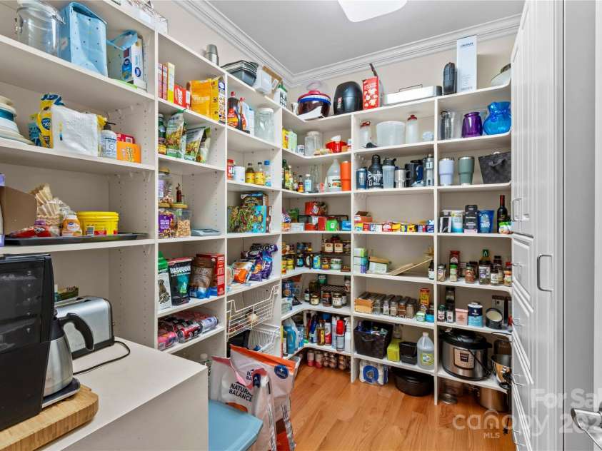 4322 Circle Drive, Claremont, NC 28610.  MLS# CAR4311309, YatesRealty ID 415. 