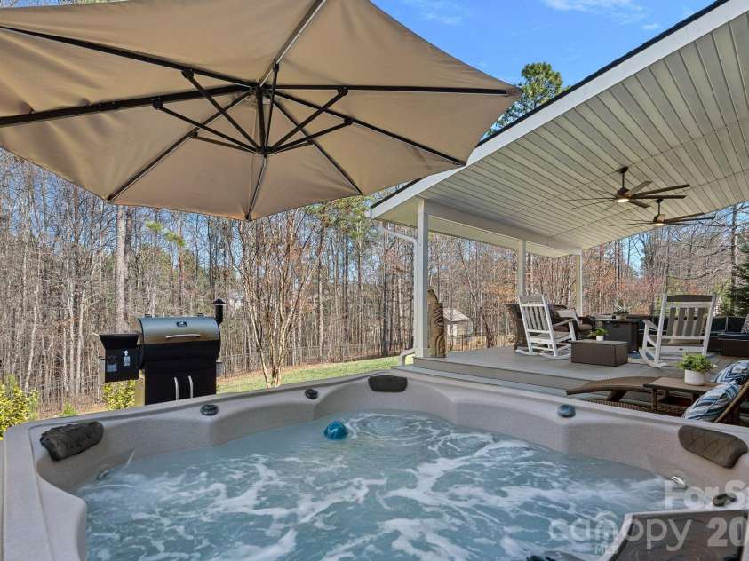 116 Abbeville Lane, Mooresville, NC 28117.  MLS# CAR4383889, YatesRealty ID 4150. 