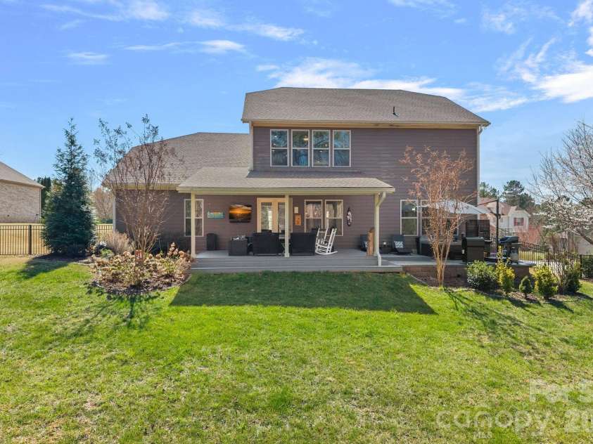 116 Abbeville Lane, Mooresville, NC 28117.  MLS# CAR4383889, YatesRealty ID 4150. 