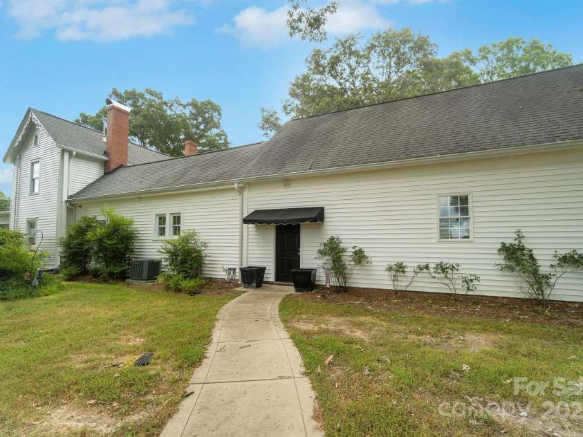401 Hoke Street, Landis, NC 28088.  MLS# CAR4231333, YatesRealty ID 4150. 