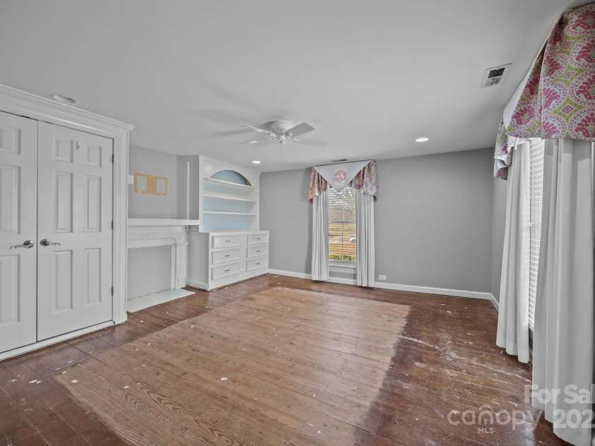 401 Hoke Street, Landis, NC 28088.  MLS# CAR4327696, YatesRealty ID 4150. 