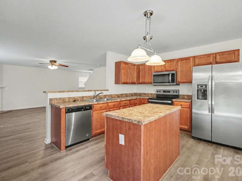 13827 Allison Forest Trail, Charlotte, NC 28278.  MLS# CAR4410675, YatesRealty ID 41500. 