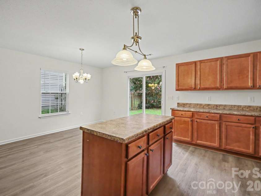 13827 Allison Forest Trail, Charlotte, NC 28278.  MLS# CAR4410675, YatesRealty ID 41500. 