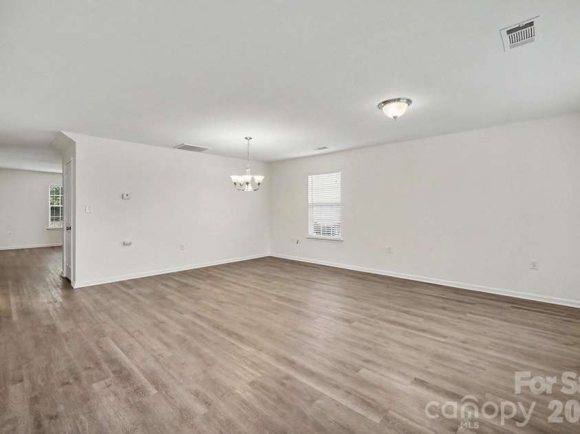 13827 Allison Forest Trail, Charlotte, NC 28278.  MLS# CAR4410675, YatesRealty ID 41500. 