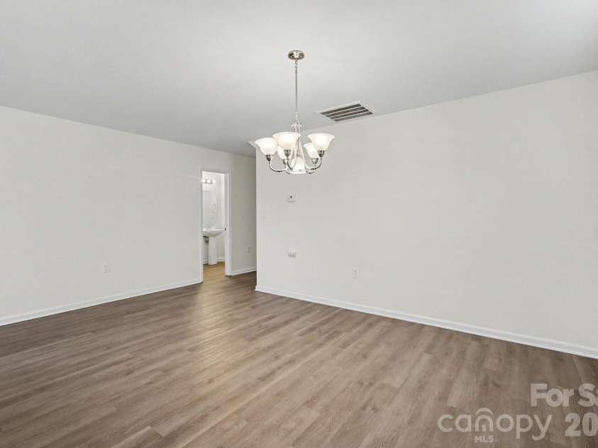 13827 Allison Forest Trail, Charlotte, NC 28278.  MLS# CAR4410675, YatesRealty ID 41500. 