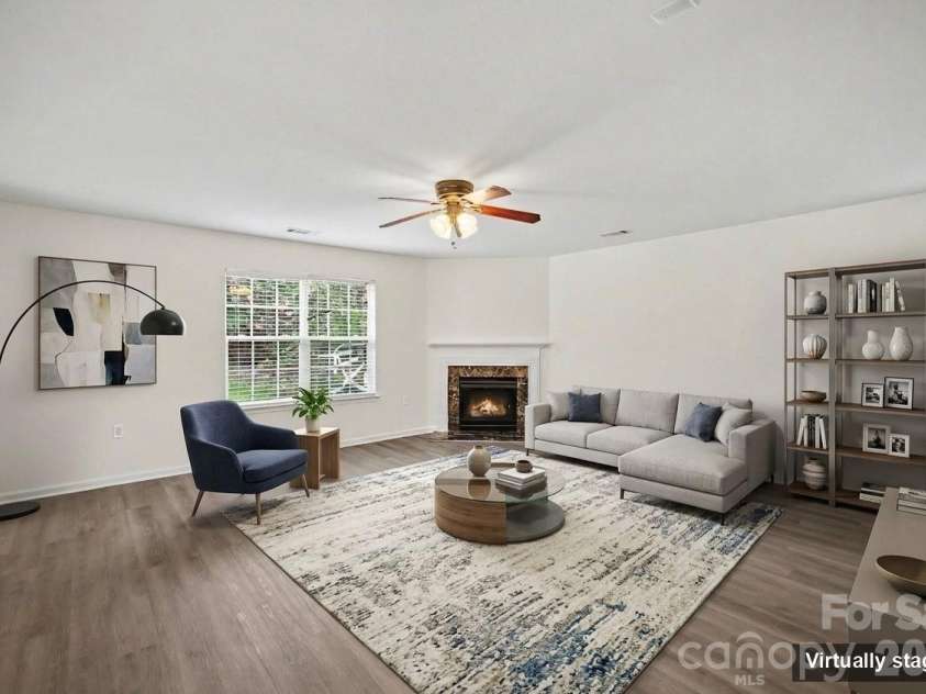 13827 Allison Forest Trail, Charlotte, NC 28278.  MLS# CAR4410675, YatesRealty ID 41500. 