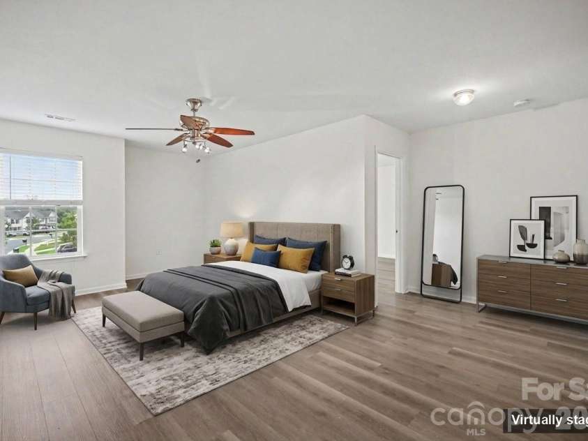 13827 Allison Forest Trail, Charlotte, NC 28278.  MLS# CAR4410675, YatesRealty ID 41500. 