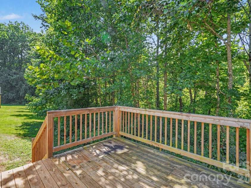 1548 Mayfair Drive, Conover, NC 28613.  MLS# CAR4411480, YatesRealty ID 41501. 
