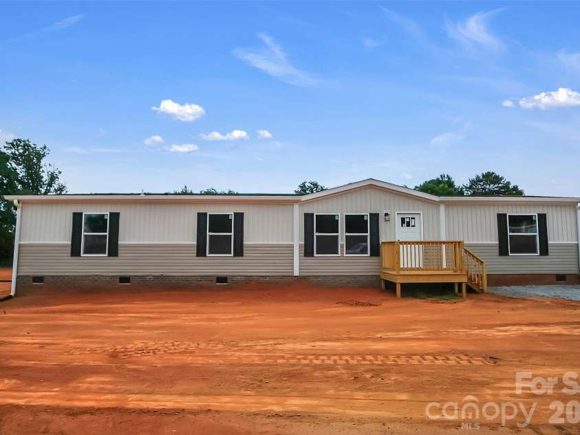 803 Eagle View Lane, Lawndale, NC 28090.  MLS# CAR4401818, YatesRealty ID 41502. 