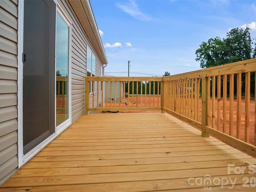 803 Eagle View Lane, Lawndale, NC 28090.  MLS# CAR4401818, YatesRealty ID 41502. 