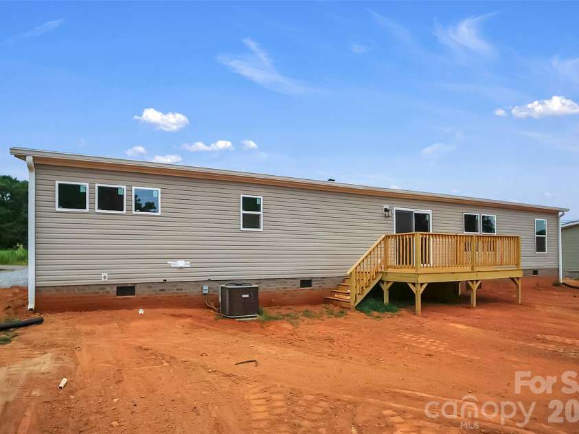 803 Eagle View Lane, Lawndale, NC 28090.  MLS# CAR4401818, YatesRealty ID 41502. 