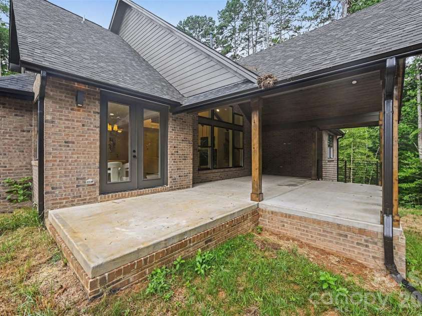 401 7th Street, Conover, NC 28613.  MLS# CAR4403346, YatesRealty ID 41503. 
