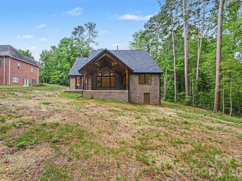 401 7th Street, Conover, NC 28613.  MLS# CAR4403346, YatesRealty ID 41503. 