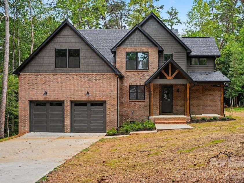 401 7th Street, Conover, NC 28613.  MLS# CAR4403346, YatesRealty ID 41503. 