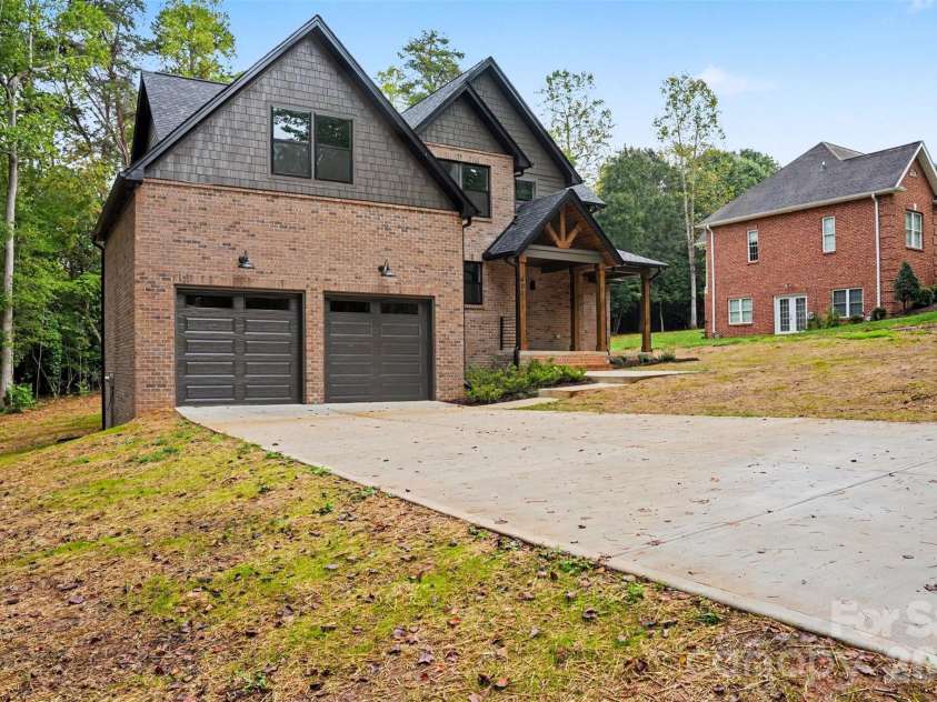 401 7th Street, Conover, NC 28613.  MLS# CAR4403346, YatesRealty ID 41503. 