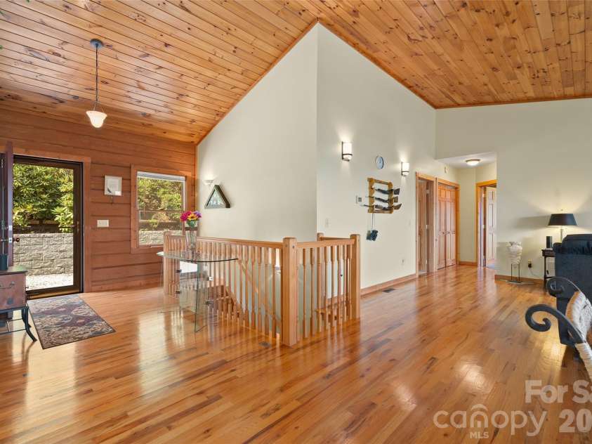 646 Trials Gap Drive, Waynesville, NC 28786.  MLS# CAR4409182, YatesRealty ID 41504. 