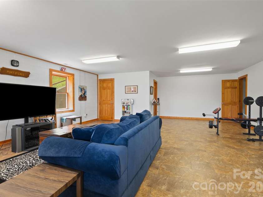646 Trials Gap Drive, Waynesville, NC 28786.  MLS# CAR4409182, YatesRealty ID 41504. 