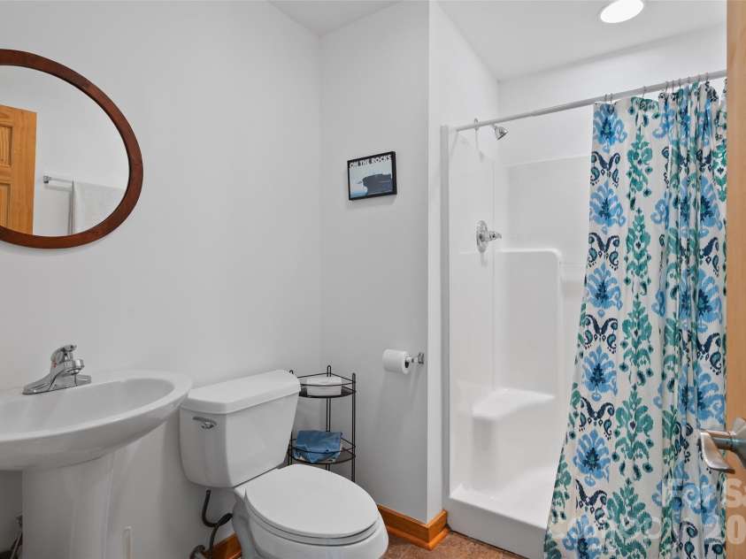 646 Trials Gap Drive, Waynesville, NC 28786.  MLS# CAR4409182, YatesRealty ID 41504. 