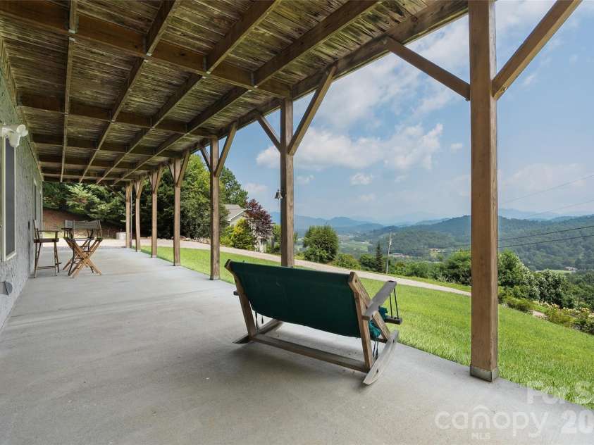 646 Trials Gap Drive, Waynesville, NC 28786.  MLS# CAR4409182, YatesRealty ID 41504. 