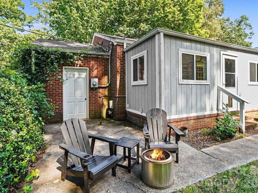 655 7th Street, Albemarle, NC 28001.  MLS# CAR4397716, YatesRealty ID 41505. 