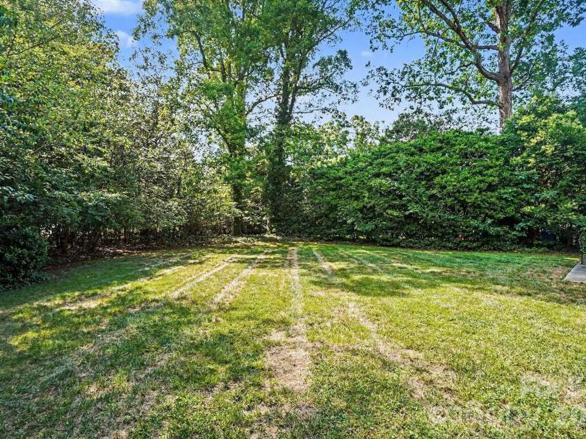 655 7th Street, Albemarle, NC 28001.  MLS# CAR4397716, YatesRealty ID 41505. 