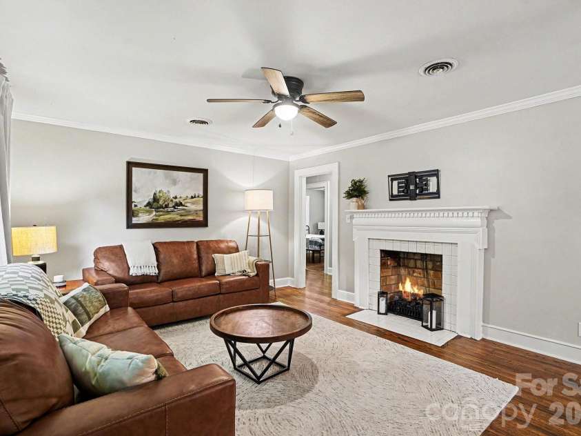 655 7th Street, Albemarle, NC 28001.  MLS# CAR4397716, YatesRealty ID 41505. 